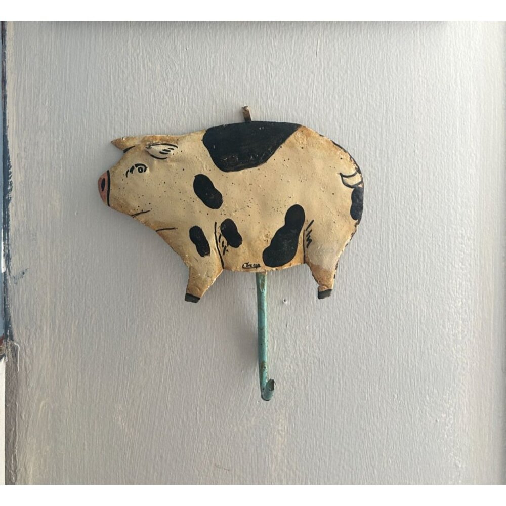 Vintage Rustic Pig Wall Hook Hand Painted Metal Primitive Kitchen Farmhouse Deco